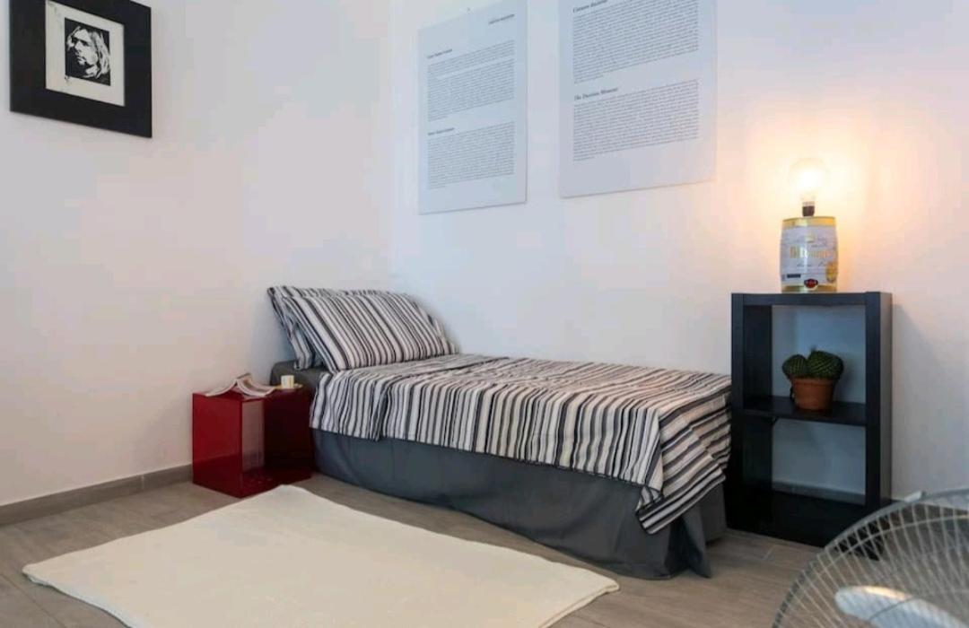 Villa'S Apartment On The Beach, Swimming Pool A/C ปาแลร์โม ภายนอก รูปภาพ